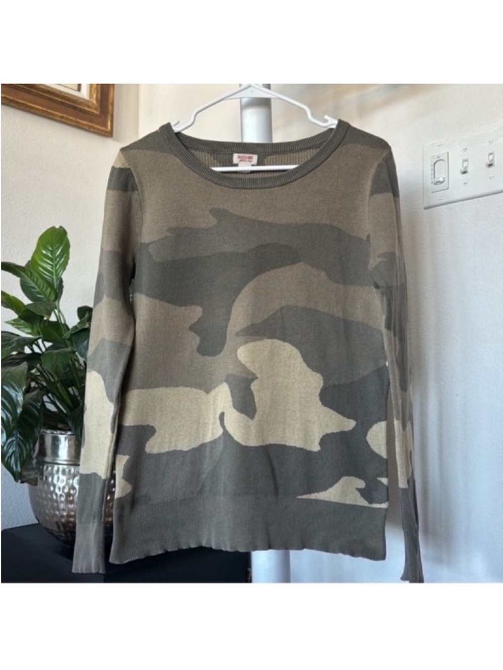 Mossimo Leopard Camouflage Knit Sweaters Sz M Crew Green Brown Black - Picture 2 of 14